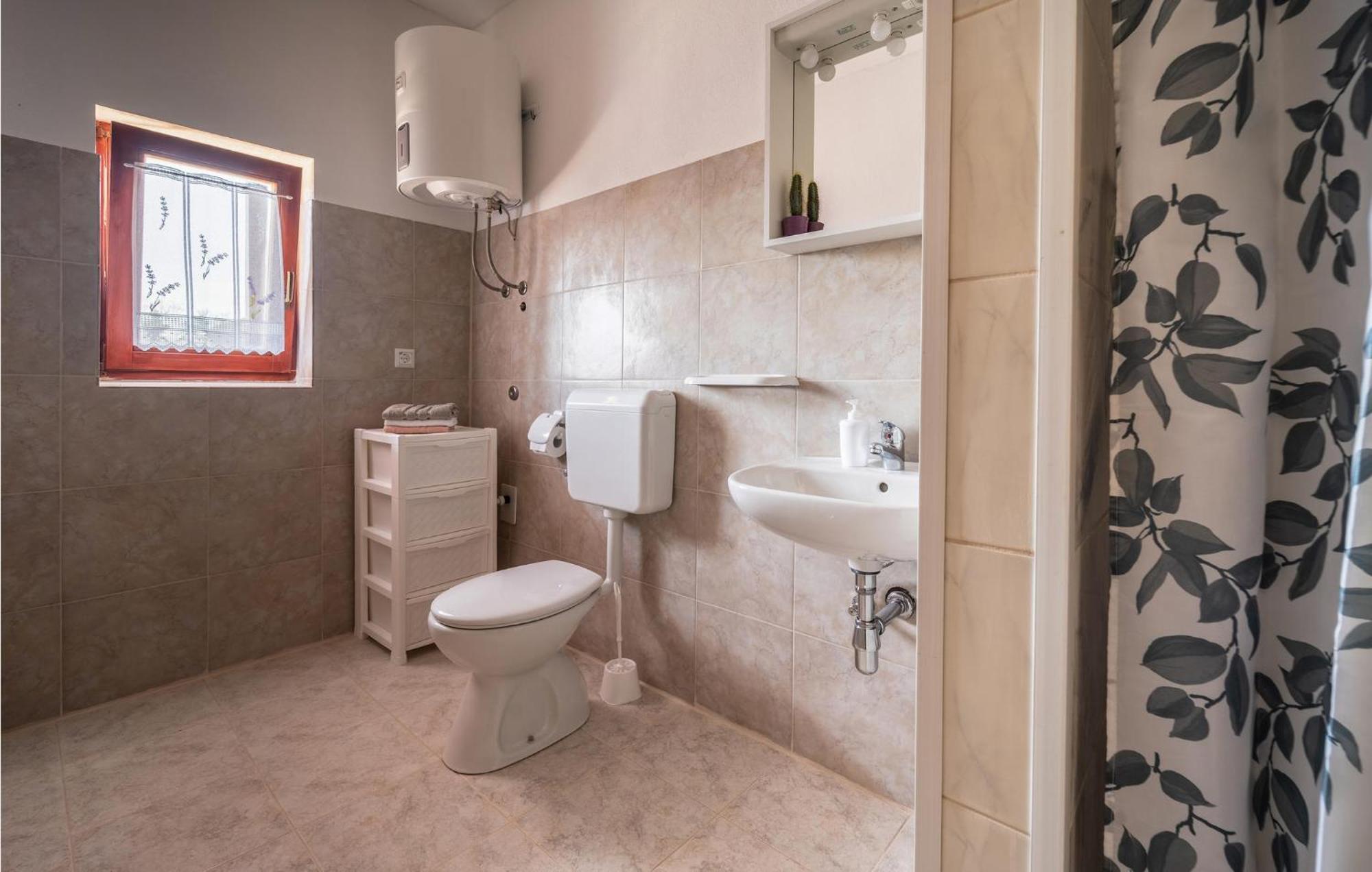 Beautiful Apartment In Krnica With Kitchen المظهر الخارجي الصورة